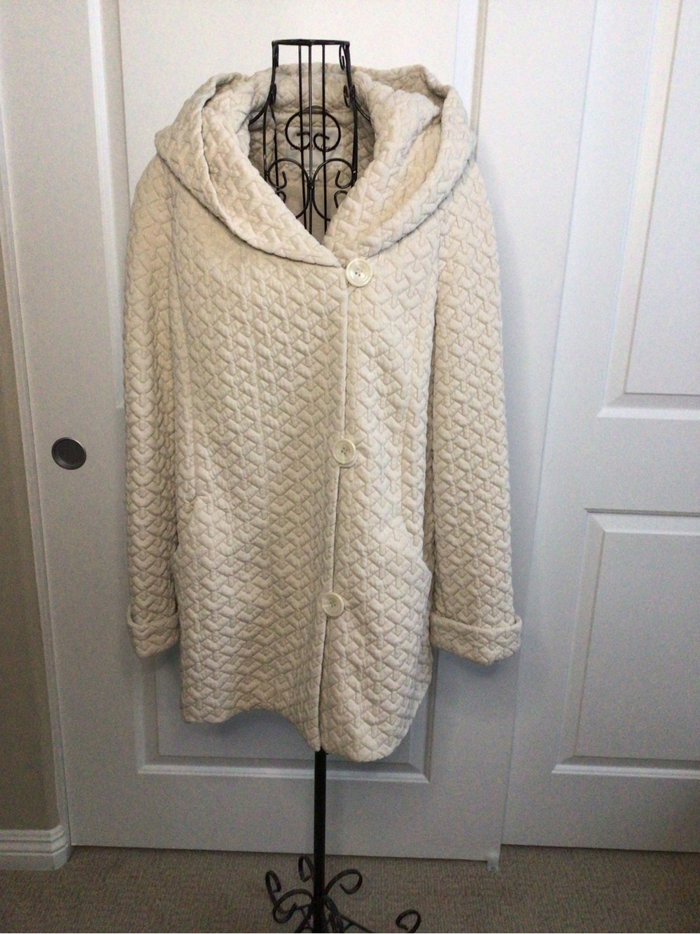 Coldwater Creek Cream Petite Quilted Hooded Coat